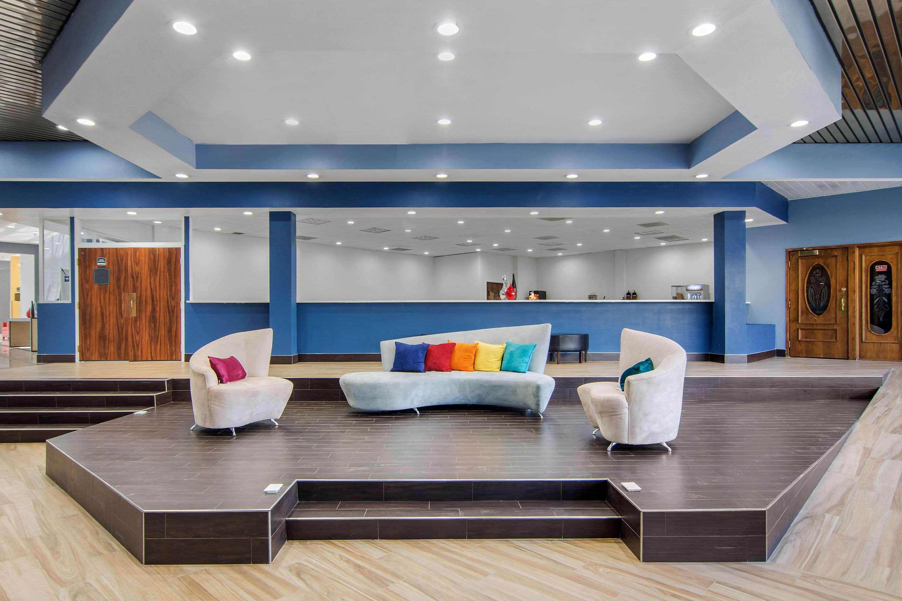 Suburban Studios Macon Luaran gambar